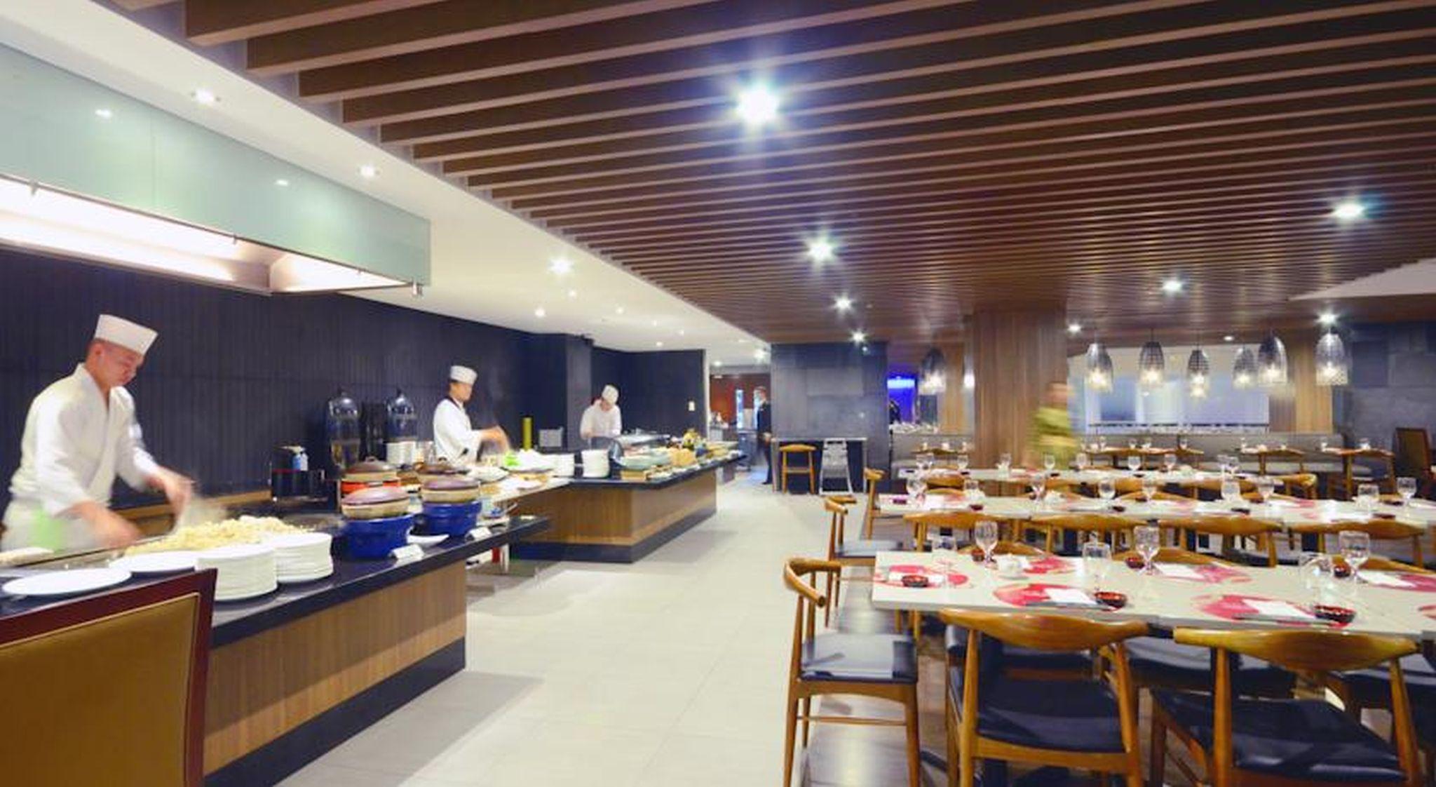 Midas Hotel And Casino Pasay Buitenkant foto