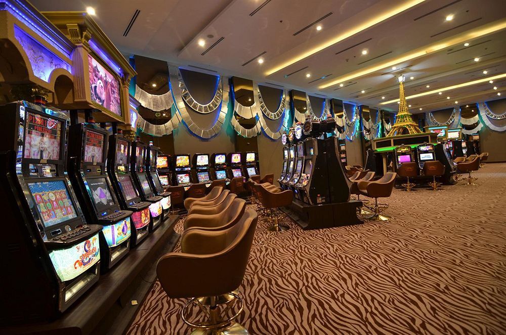 Midas Hotel And Casino Pasay Buitenkant foto
